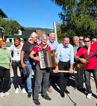 Photos from FPÖ Villach's post
